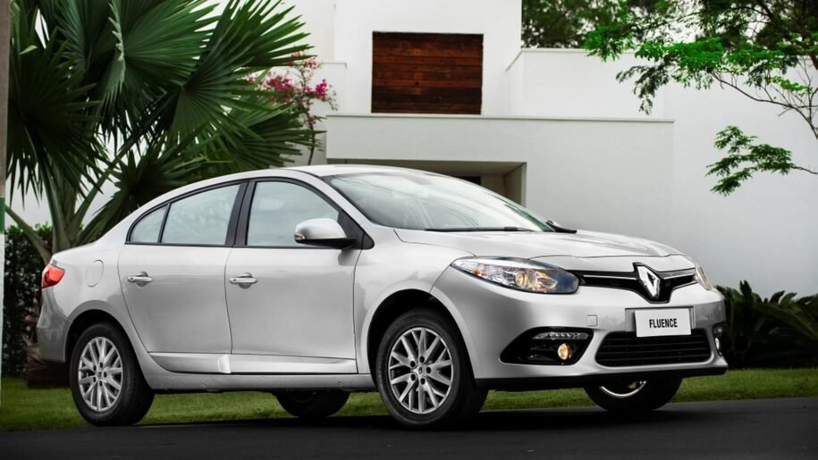 Renault Fluence tem preço corrigido e surpreende com valor exorbitante