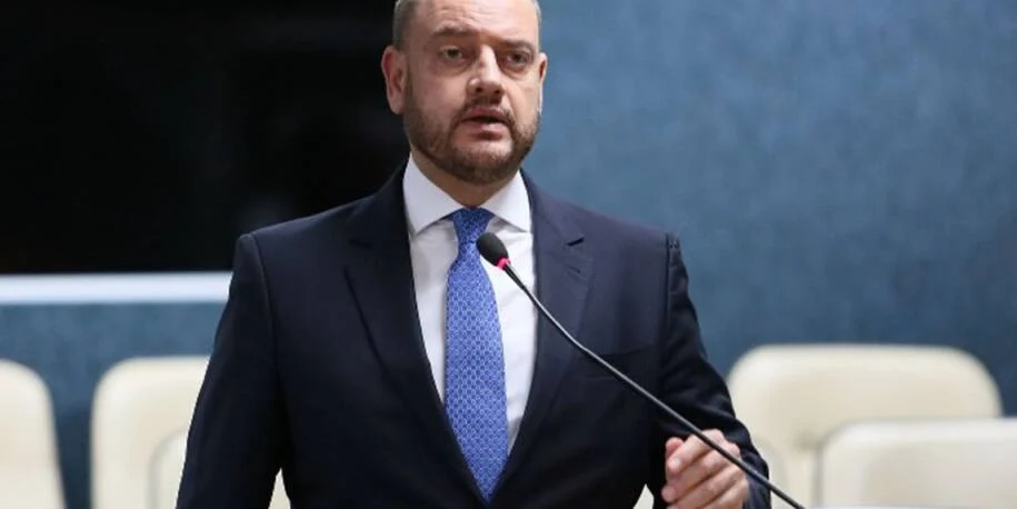 Ricardo Couto busca reestruturação da dívida de R$ 26 bilhões do Rio com Dario Durigan