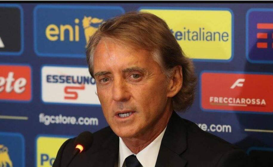 Roberto Mancini assume seleção italiana e promete reconstrução após falhas