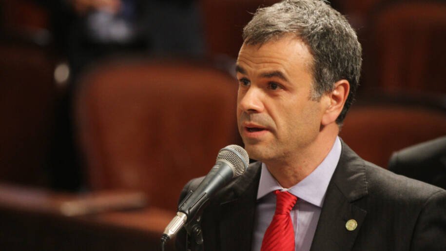 Rogério Lisboa apoia Eduardo Paes e deixa chapa de Douglas Ruas às vésperas da eleição
