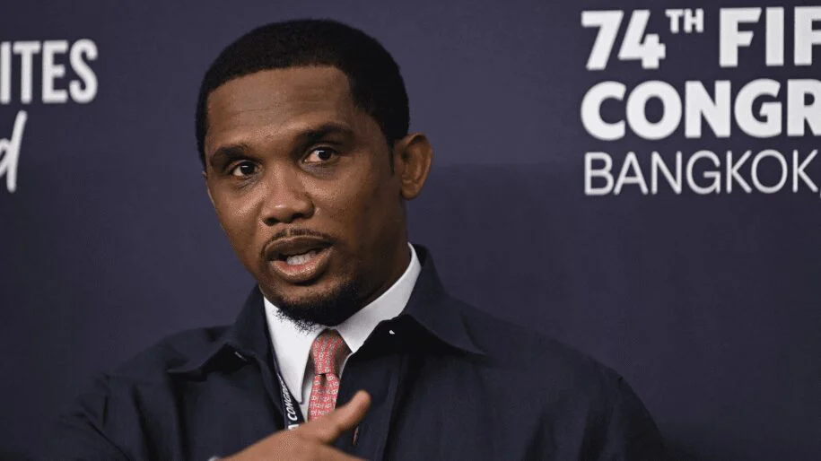Samuel Eto’o defende Gianni Infantino em meio a críticas e boicotes da Uefa