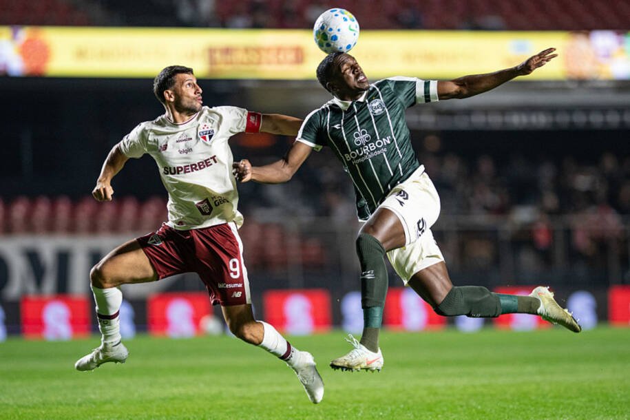 São Paulo cede empate ao Coritiba e se afunda em jejum no Morumbi