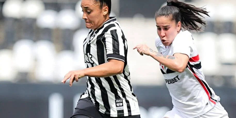 São Paulo goleia Botafogo, iguala Corinthians e afunda cariocas na tabela