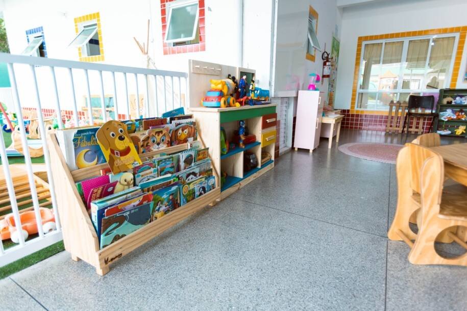 Secretária Carin Krug anuncia investimento de R$ 1 milhão em Educação Infantil e parquinhos