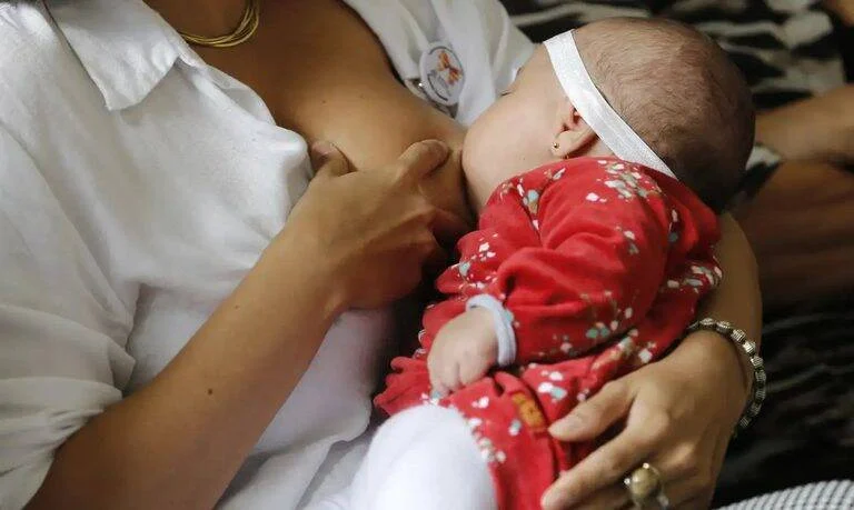 SUS Atinge 57% de Amamentação Exclusiva, Mas Meta da OMS é 60% até 2030