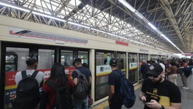 Tarcísio de Freitas e Fernando Haddad disputam votos após greve da CPTM