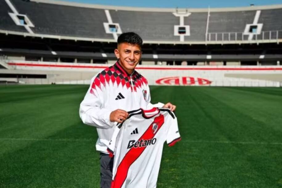 Thiago Almada escolhe River Plate e ignora Flamengo por amor à família