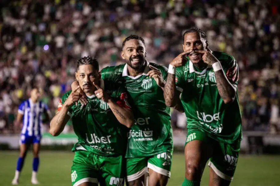 Uberlândia vence o CSA e garante retorno à Série C em 2027 após 24 anos