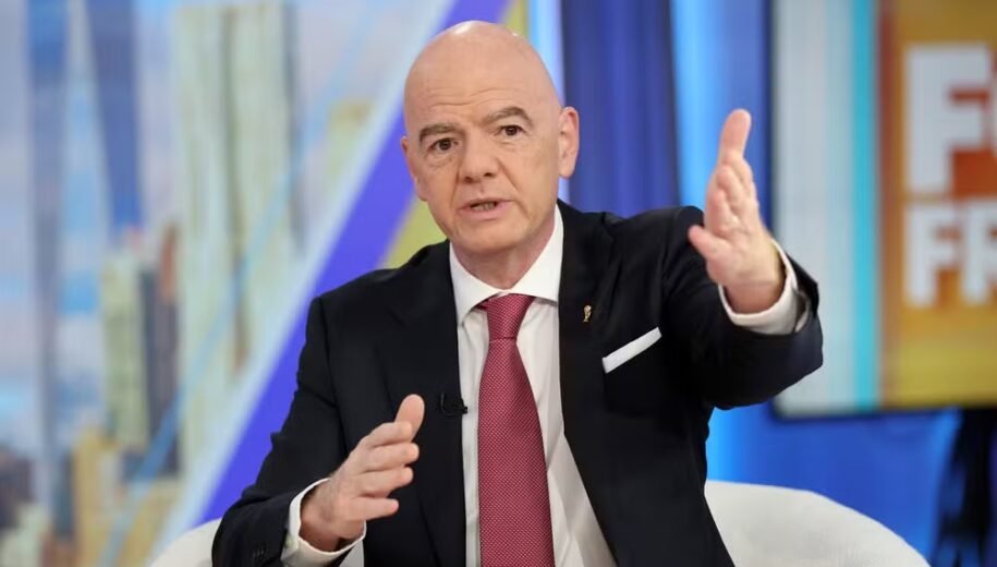 Uefa deve retirar ameaça de boicote a Fifa, mas pressão sobre Infantino aumenta