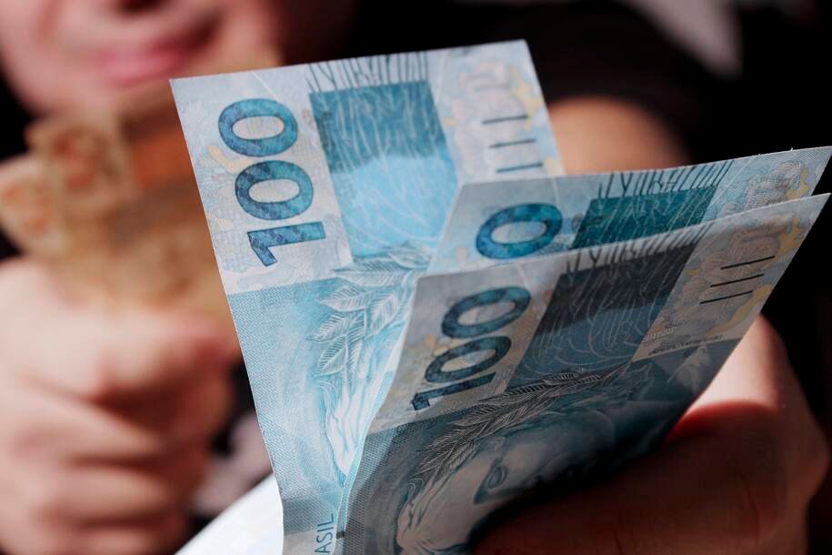 Uruguai lidera salário mínimo na América do Sul enquanto Venezuela amarga lanterna