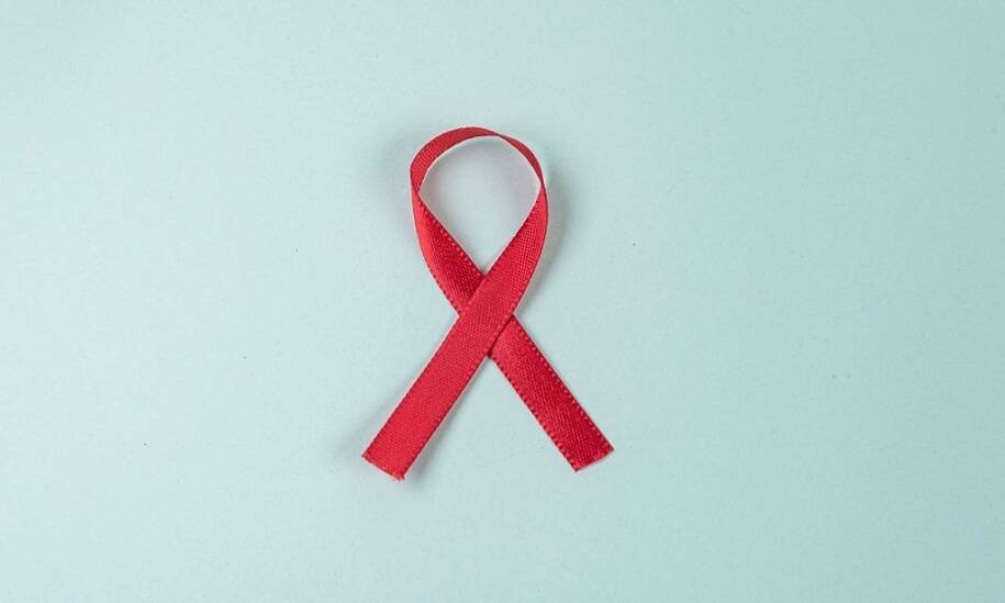 Vereadora Tânia Larson conquista aprovação de lei para prevenção de HIV em idosos