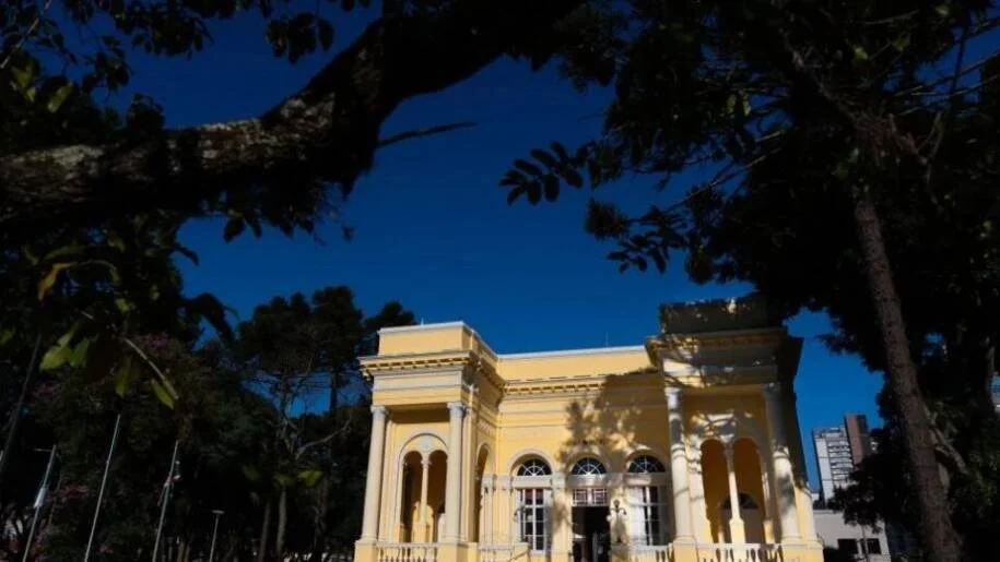 Vereadores de Curitiba: 27 se lançam como candidatos e agitam eleições de 2026