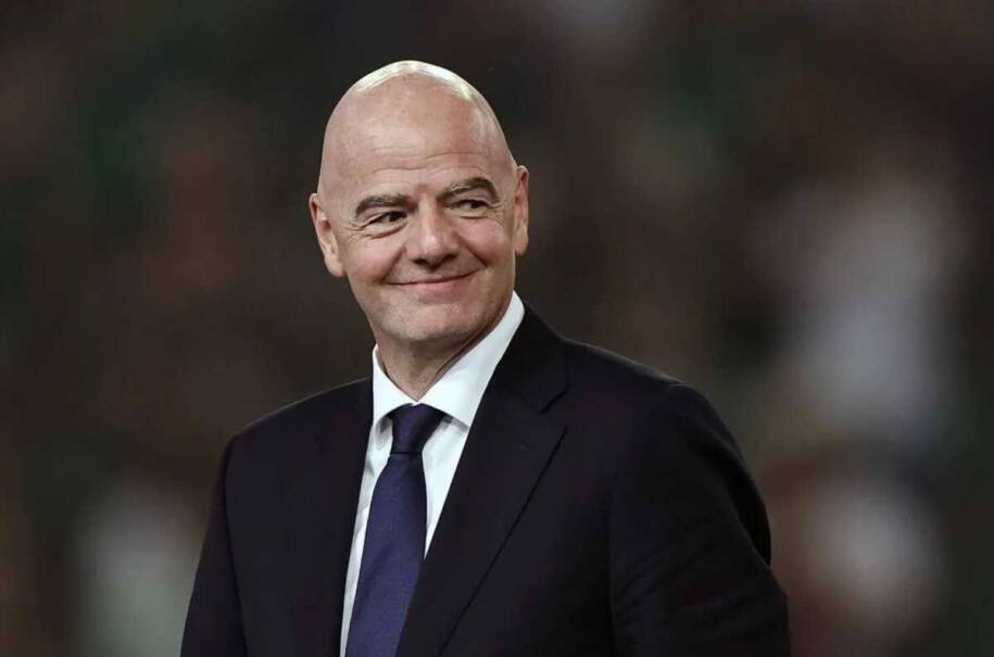 Véron Mosengo-Omba defende Gianni Infantino e critica projeto da Fifa