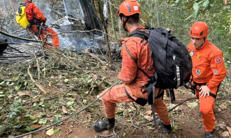 Voos Rio Panorâmico: helicóptero cai e mata avó, mãe e filha em tragédia