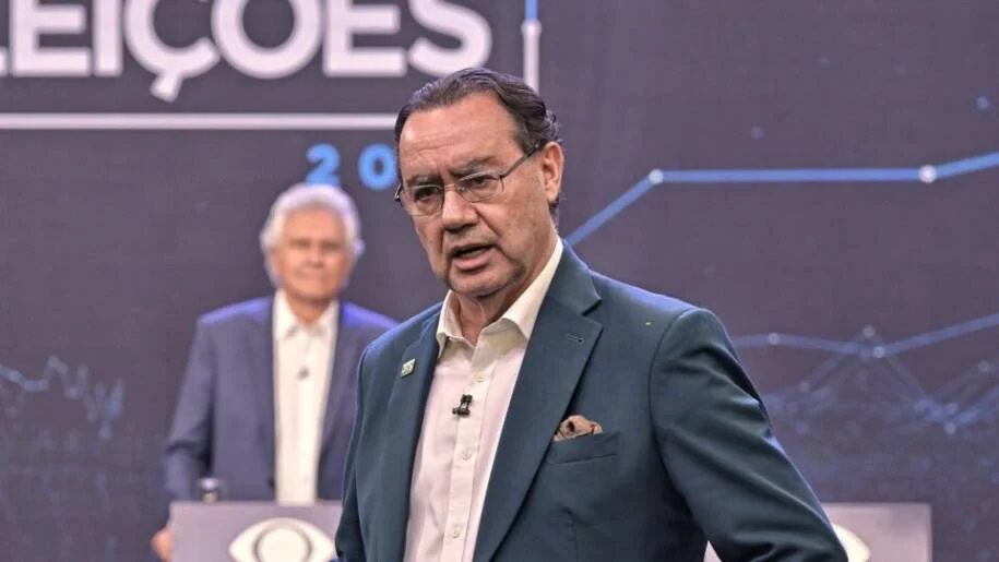 Augusto Cury conquista 10% e Renan Santos com 3% isolam Zema e Caiado