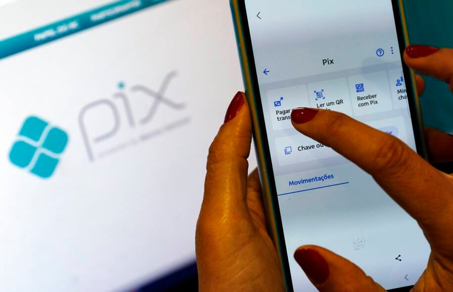Banco Central registra recorde de transações do Pix e gera polêmica com EUA