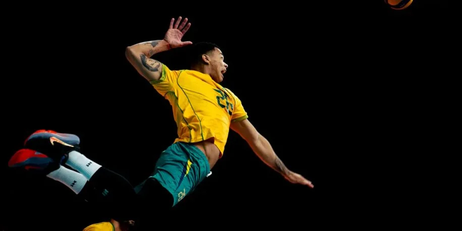 Brasil vence Colômbia por 3 a 0 e se aproxima da vaga olímpica no vôlei