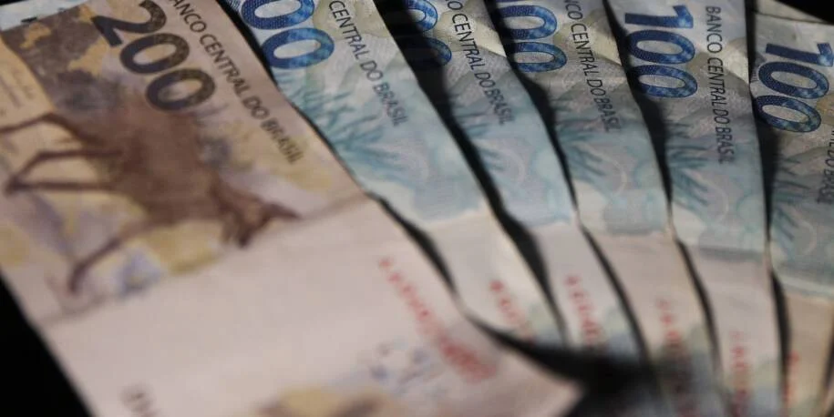 Caixa Econômica Federal inicia pagamento de valores do PIS/Pasep e gera expectativa