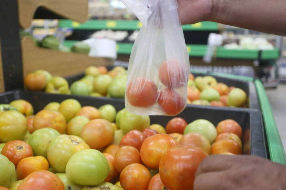 Campo Grande registra queda de 0,49% na cesta básica e trabalhador sofre impacto