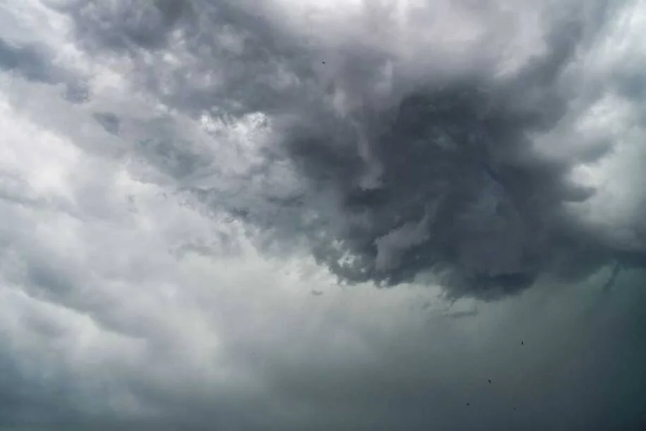 Ciclone extratropical ameaça Rio Grande do Sul com chuvas e ventos fortes