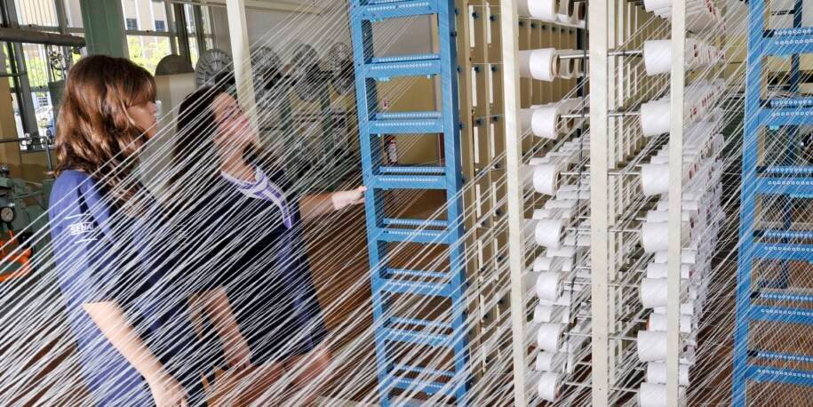 CNI revela queda de 2% no faturamento da indústria e alerta sobre juros altos