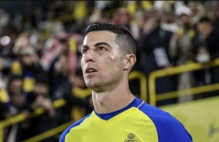 Cristiano Ronaldo lidera consórcio que negocia compra do Al-Nassr com PIF