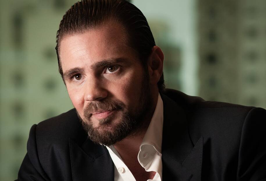 Daniel Vorcaro cobra pagamento urgente ao escritório da esposa de Moraes e gera polêmica