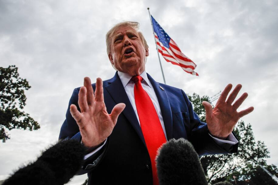 Democratas prometem investigar negócios da família Trump após eleições de novembro