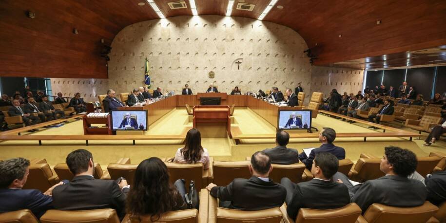 Edson Fachin pede equilíbrio ao STF em investigação de Alexandre de Moraes