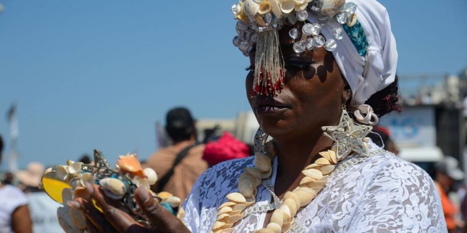 Eleitores de religiões afro enfrentam descaso em campanha eleitoral de 2026