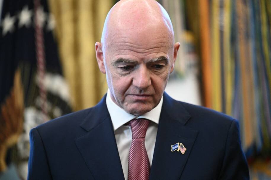 Fifa acusa Uefa de difamação após fracasso de plano da Copa do Mundo