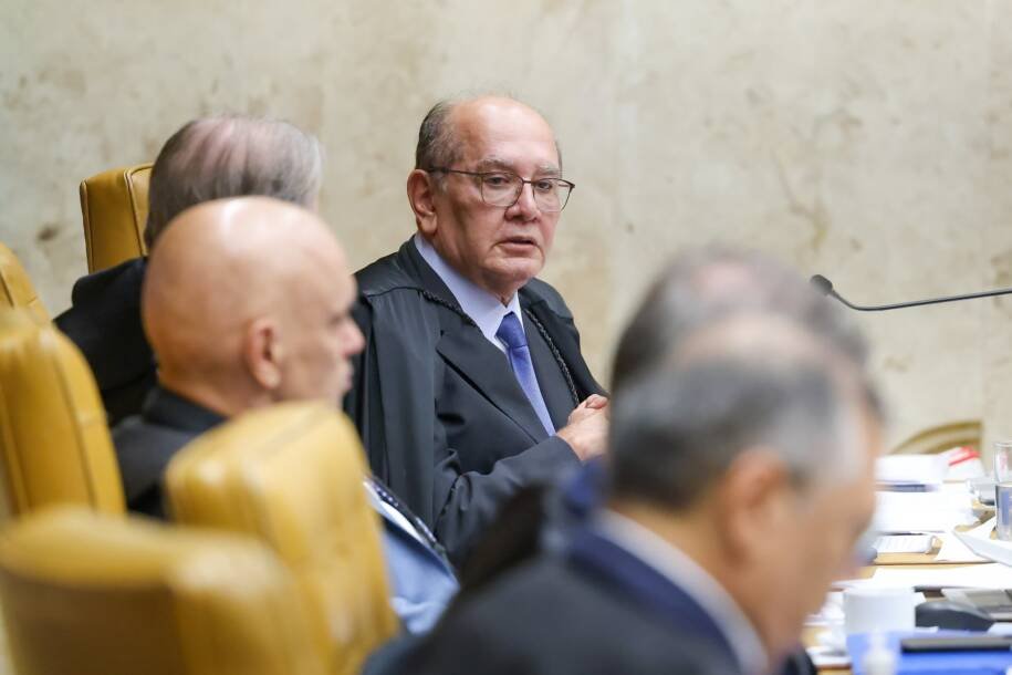Gilmar Mendes cobra imparcialidade do TSE e avisa sobre risco de politização