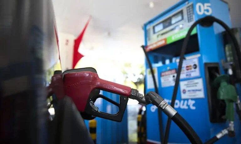 Governo Federal reduz tributos sobre gasolina e etanol e autoriza subvenção ao diesel