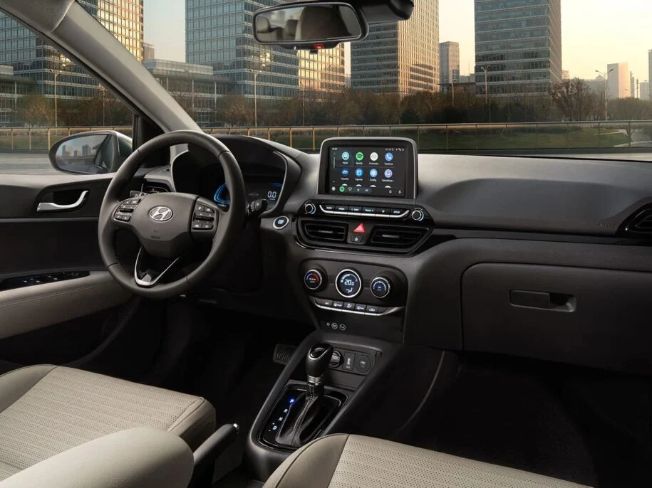 Hyundai HB20 reduz preços e supera Volkswagen Polo em São Paulo; vendas disparam!