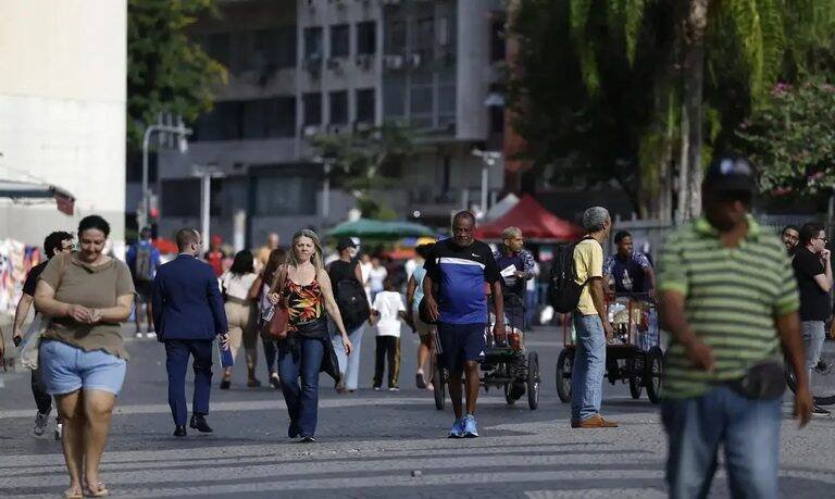 IBGE revela que número de empreendedores com CNPJ atinge recorde em 2025
