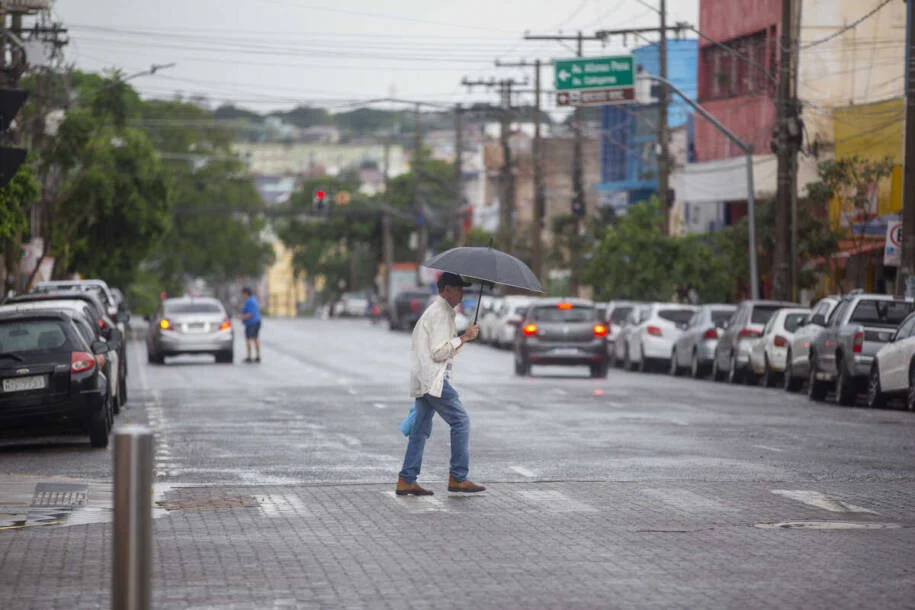Inmet emite alerta amarelo enquanto chuva de 36,2 mm atinge Campo Grande
