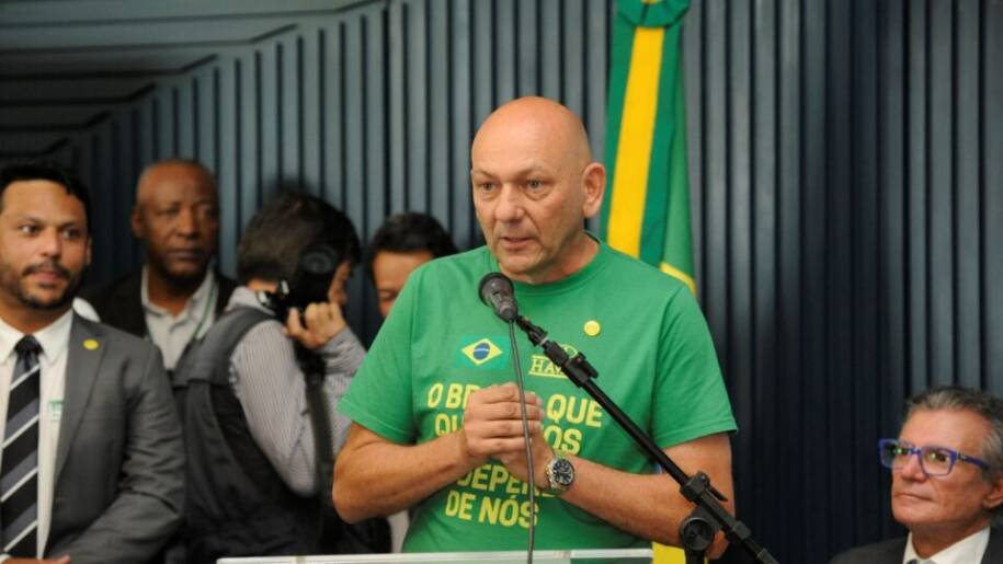 Luciano Hang enfrenta proibição da Justiça do Trabalho após discurso polêmico