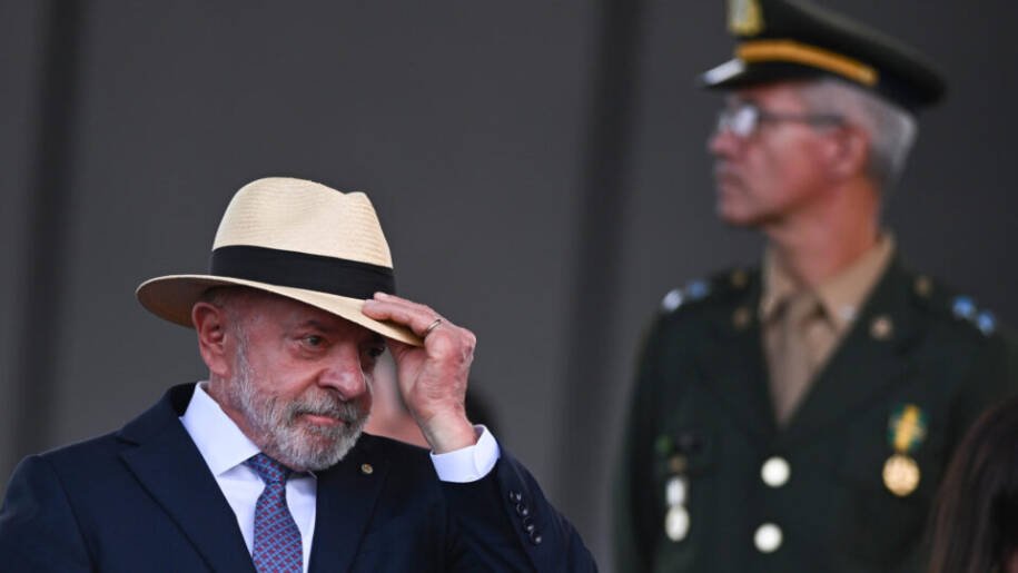 Lula afirma a Trump que Brasil não aceita ingerência nas eleições e alerta