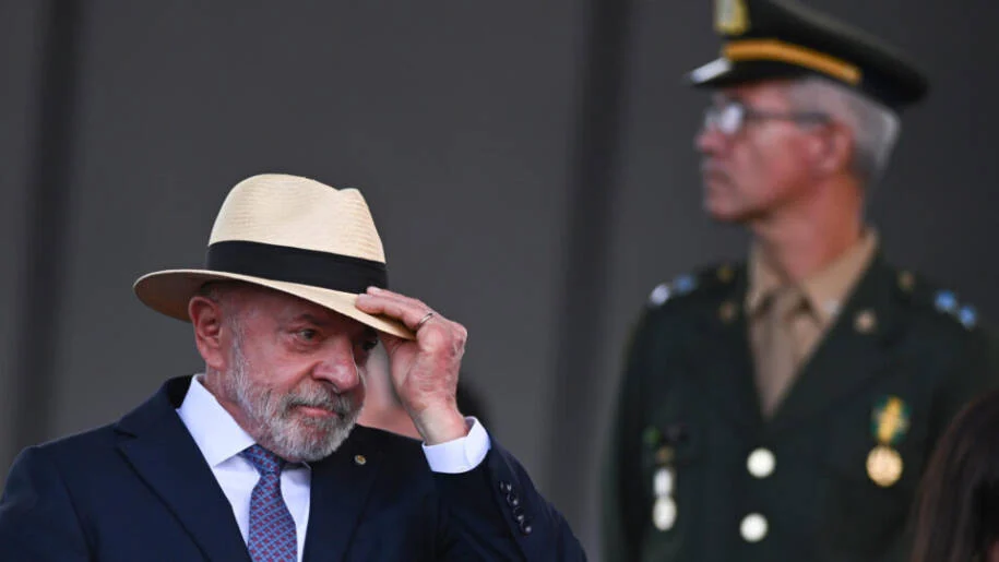Lula afirma a Trump que Brasil não aceita ingerência nas eleições e alerta