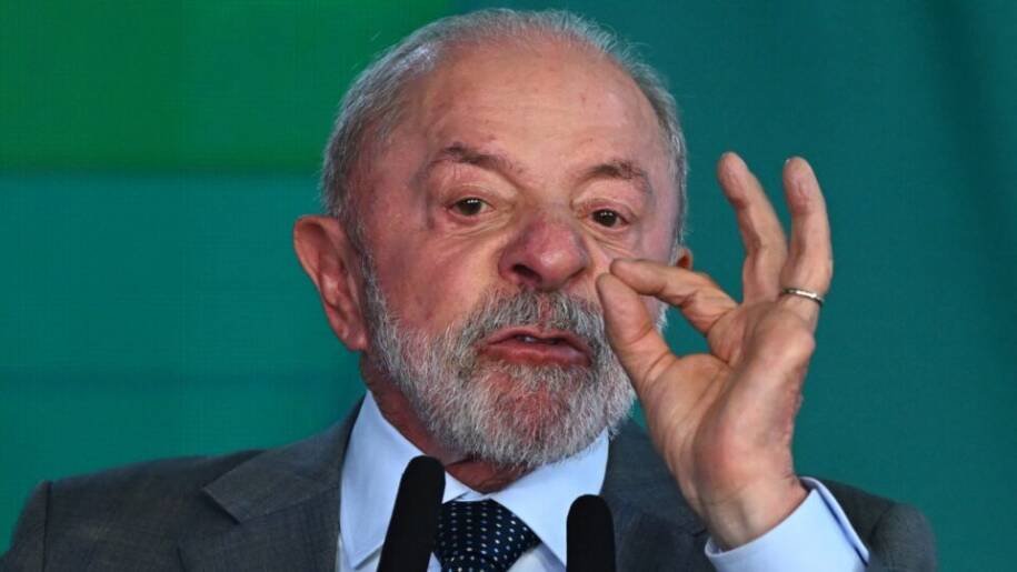 Lula anuncia reajuste do Bolsa Família a R$ 691, gerando polêmica a 20 dias da eleição