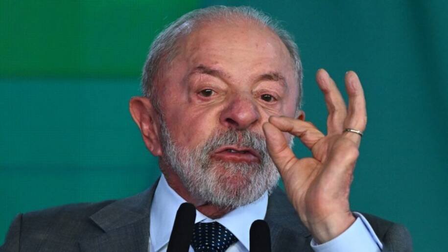 Lula critica independência do BC e defende poder do Executivo na economia