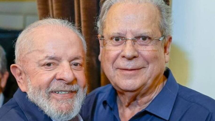 Lula pede votos para José Dirceu e chama retorno de ex-ministro de reparação histórica