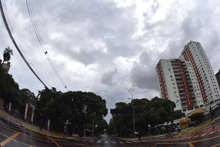 Meteorologista alerta: Frente fria traz risco de enchentes e ventos fortes em MS