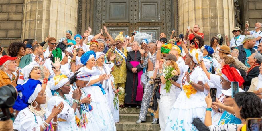 Padre Patrick Chauvet proíbe Lavagem de Madeleine e gera protesto em Paris