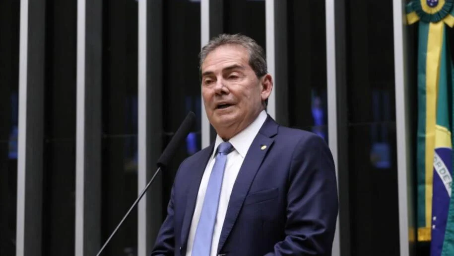 Paulinho da Força solicita afastamento de Nunes Marques e Mendonça em ação no TSE