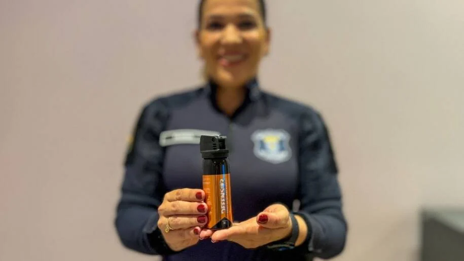 Prefeita Juliana Pavan anuncia spray de pimenta para mulheres em risco em BC