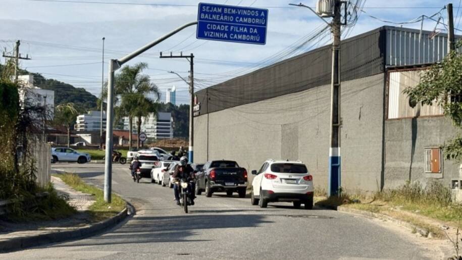 Prefeitura de Camboriú muda Rua Catanduvas para sentido único e gera polêmica