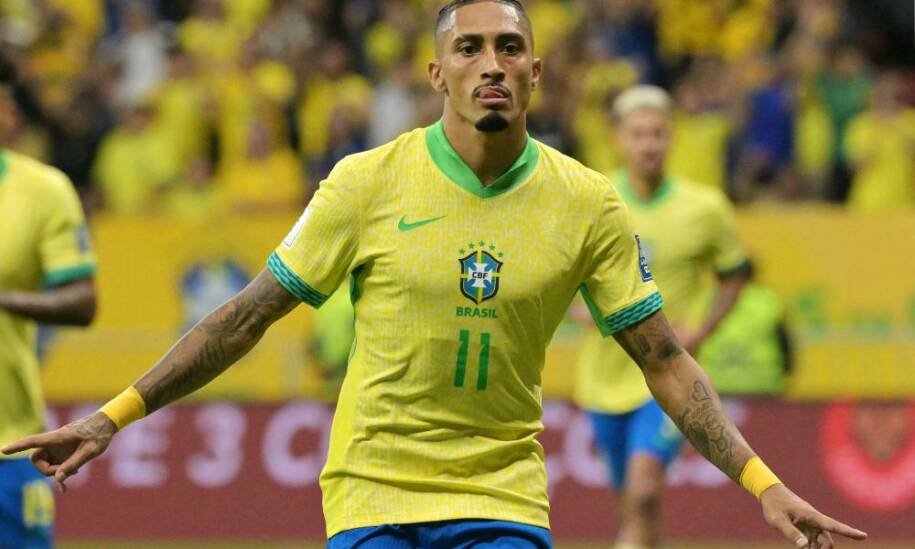 Raphinha sente dor na coxa e gera preocupação para o Brasil antes de amistoso