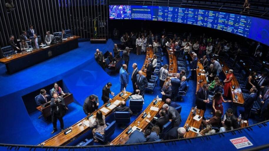 Senado aprova projeto que atrai data centers e impõe exigências severas