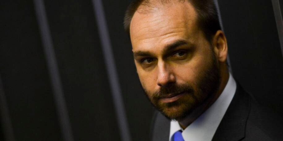 STF condena Eduardo Bolsonaro a um ano de detenção por difamação à Tábata Amaral